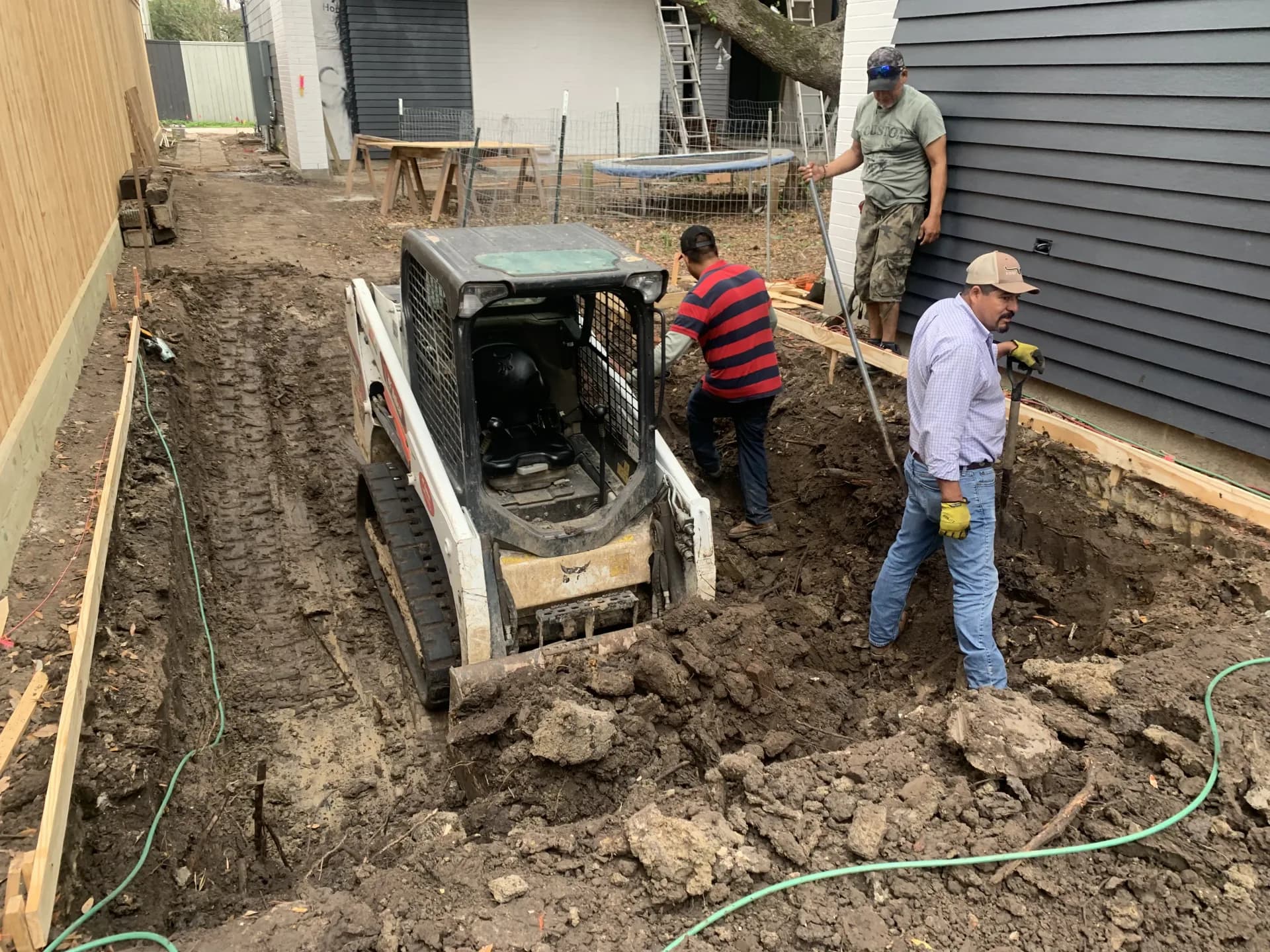 What To Look For When Choosing a Swimming Pool Contractor